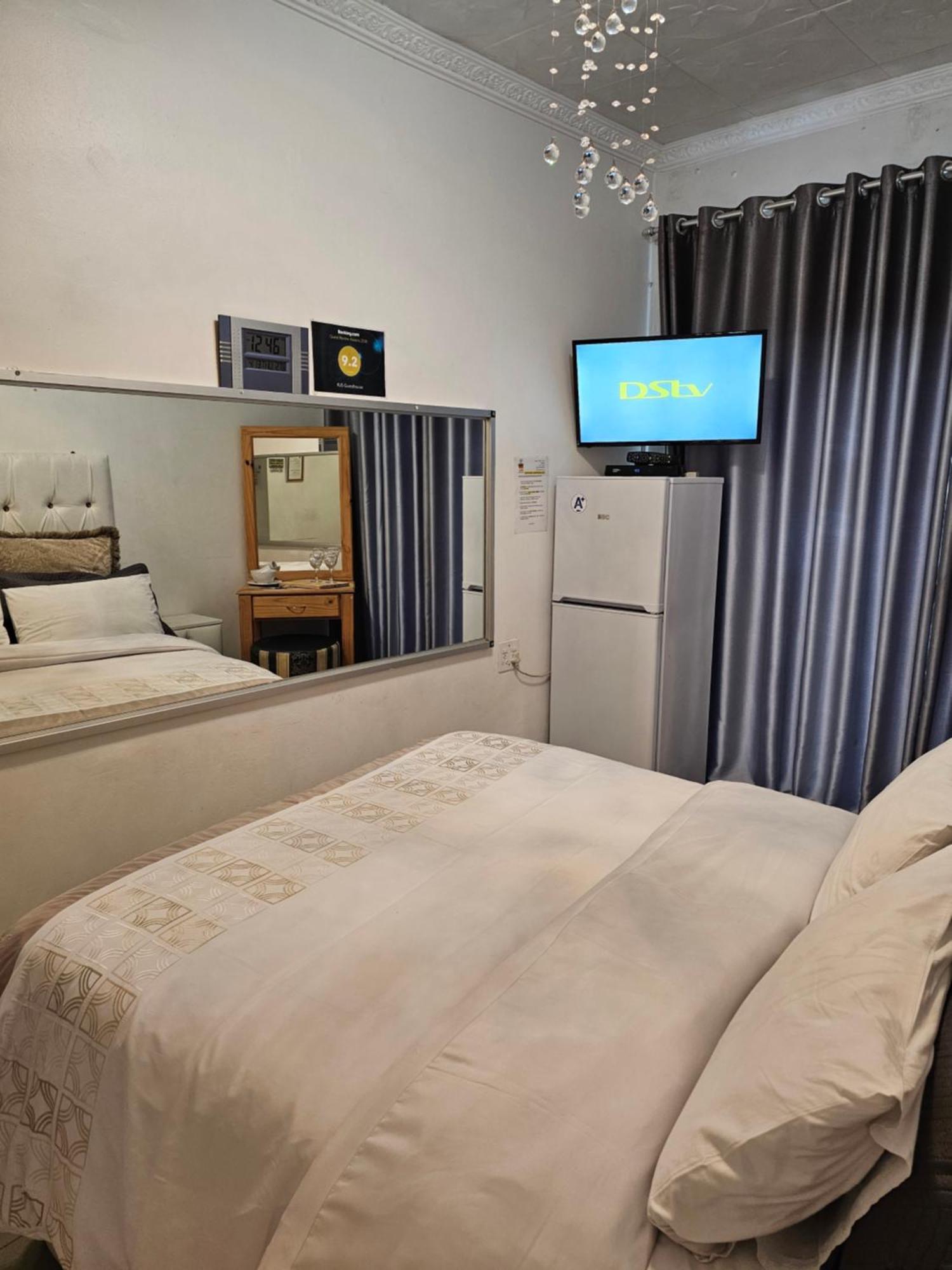 Rjs Guesthouse Durban Oda fotoğraf